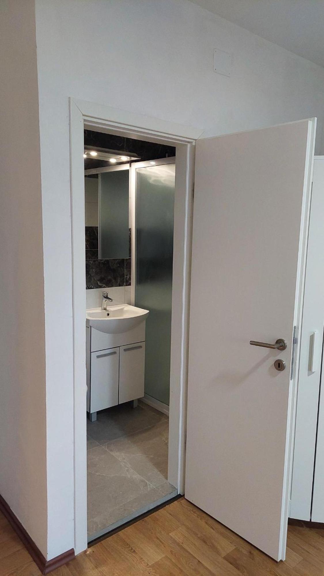 Room With Private Toilet And Terrace In City Center In Shared Apartment Split Exterior foto