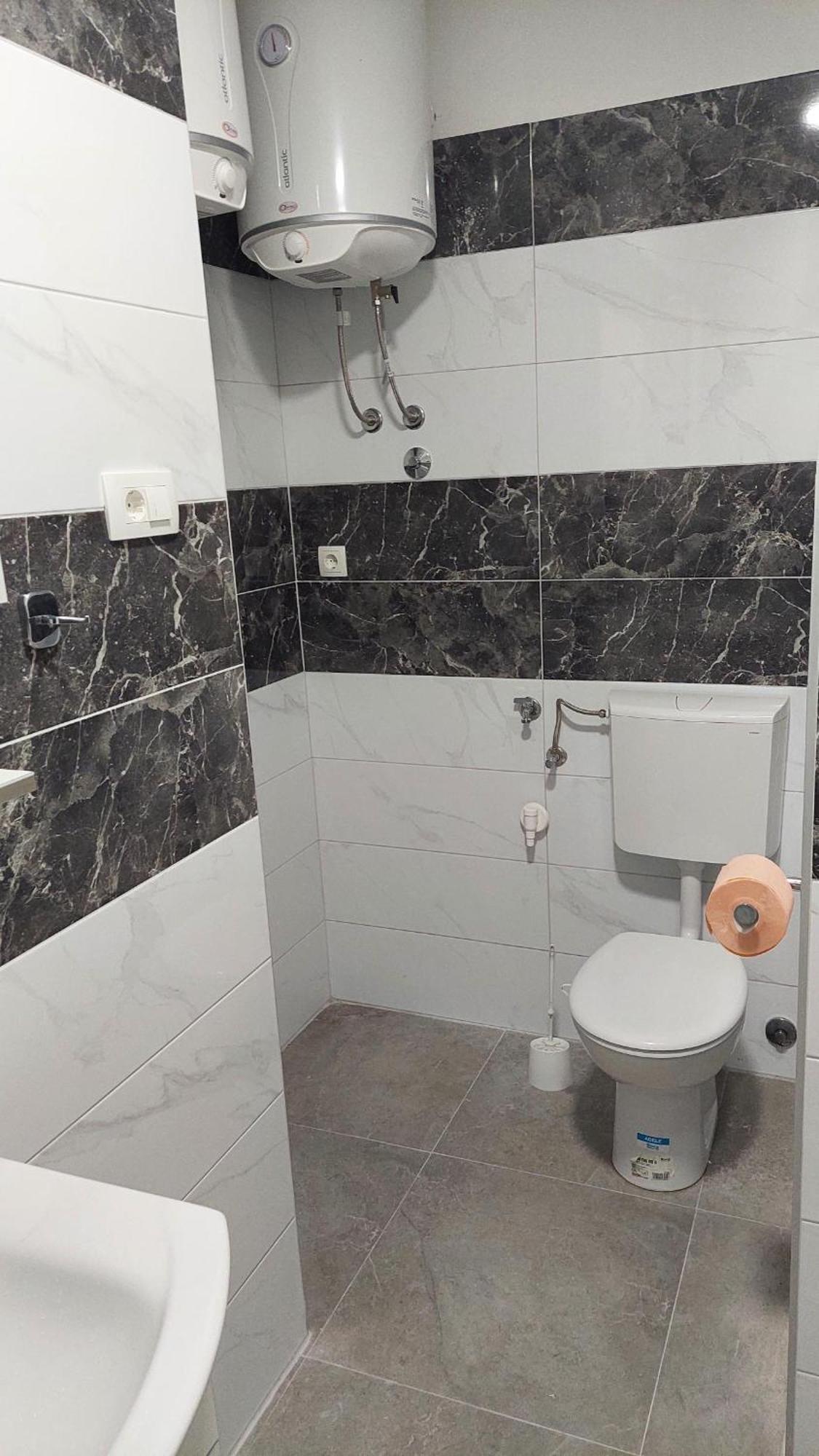 Room With Private Toilet And Terrace In City Center In Shared Apartment Split Exterior foto